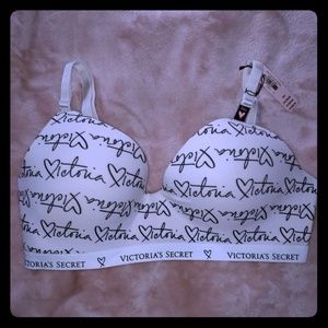 NWT 34D Victoria's Secret T-shirt Bra white